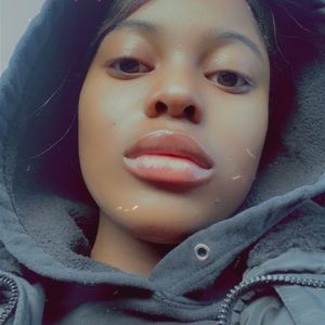 Meet your Posher, Abbygale